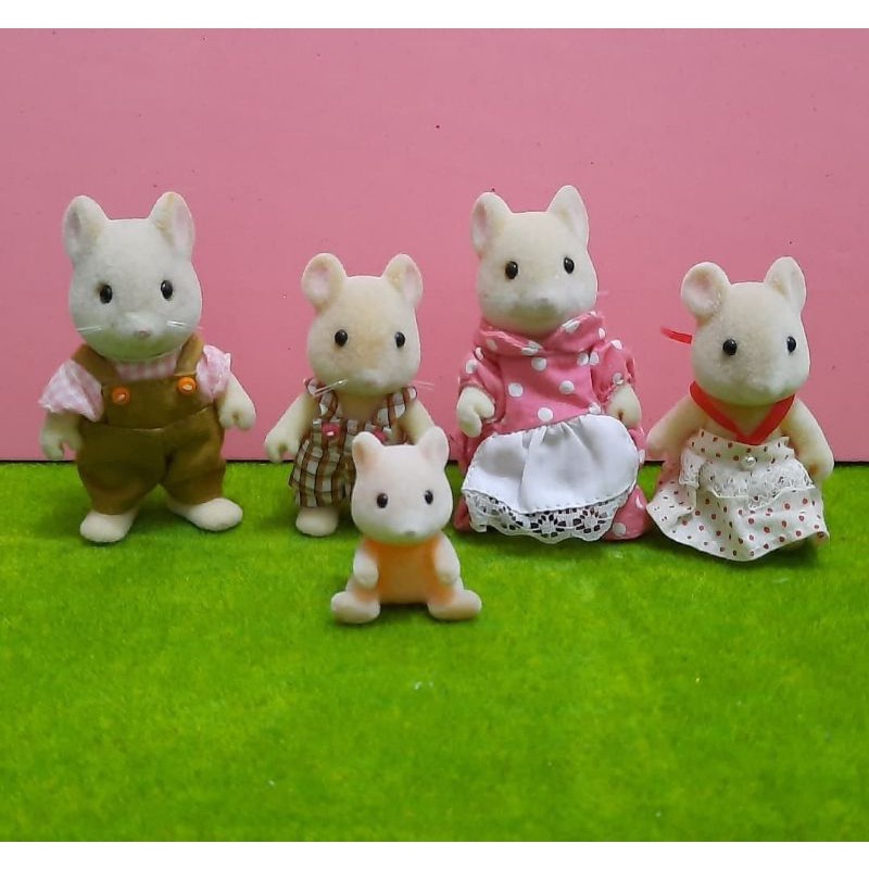Bundling Sylvanian Hamster