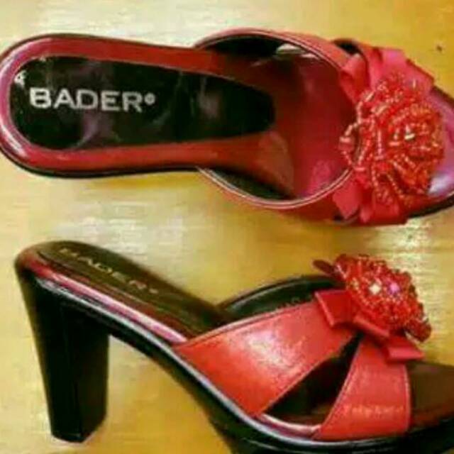 Sepatu bader