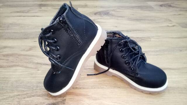 Sepatu Boots A88 Hitam