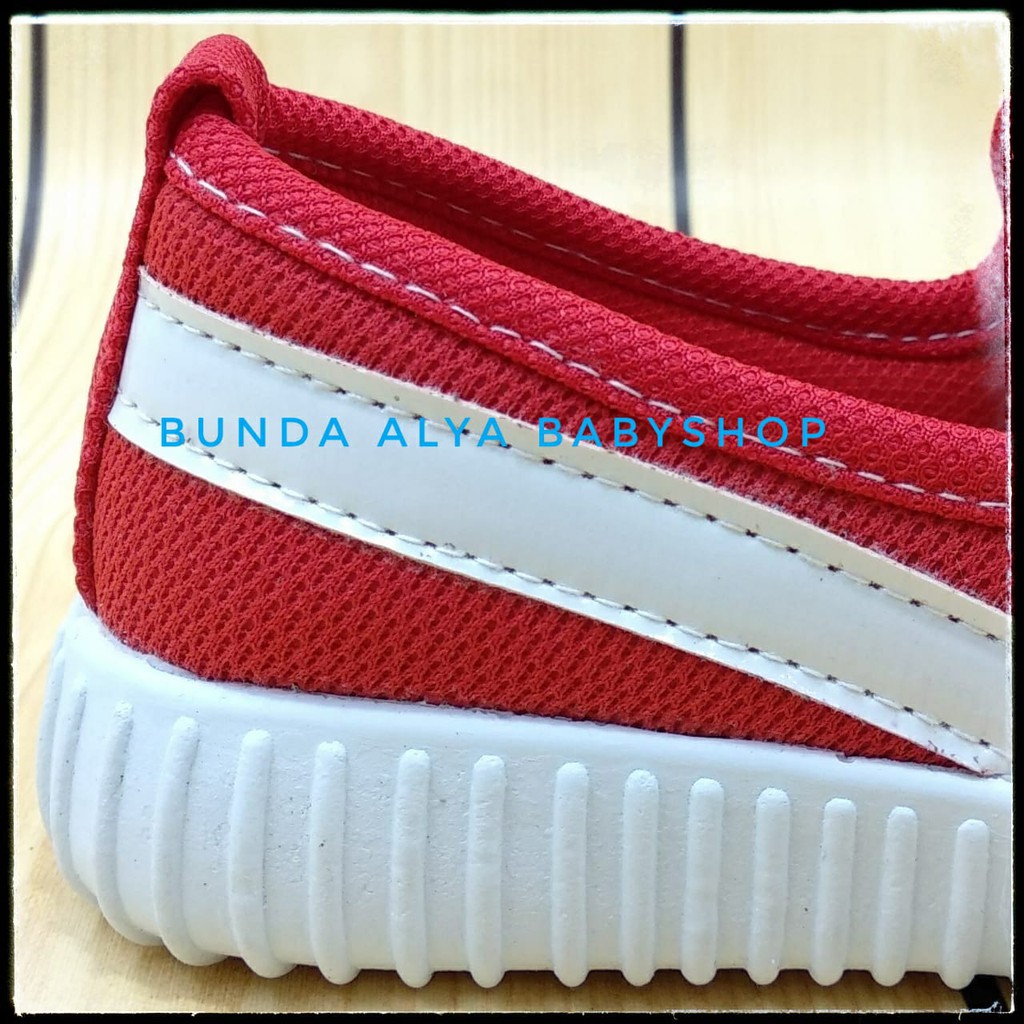 Sepatu Anak Perempuan Usia 7 Tahunan MERAH Alas Karet - Sepatu Anak Cewek Sporty Size 34