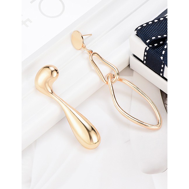 LRC Anting Tusuk Fashion Gold Zinc Alloy Geometric Earrings F69373