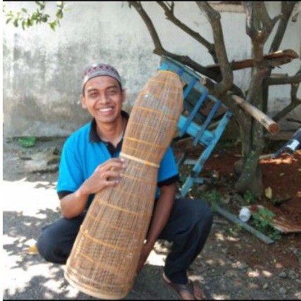 BUBU PERANGKAP IKAN TRADISIONAL DARI BAMBU