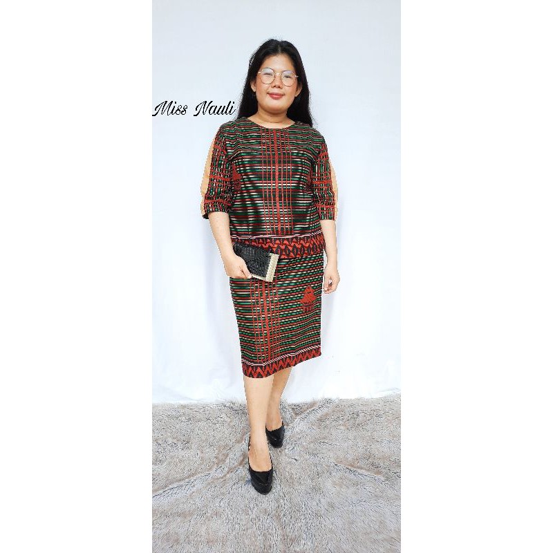 Stelan Ulos Karo Simalem