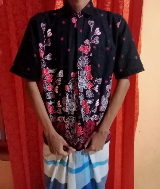 Baju Kemeja Batik Pria Lengan Panjang