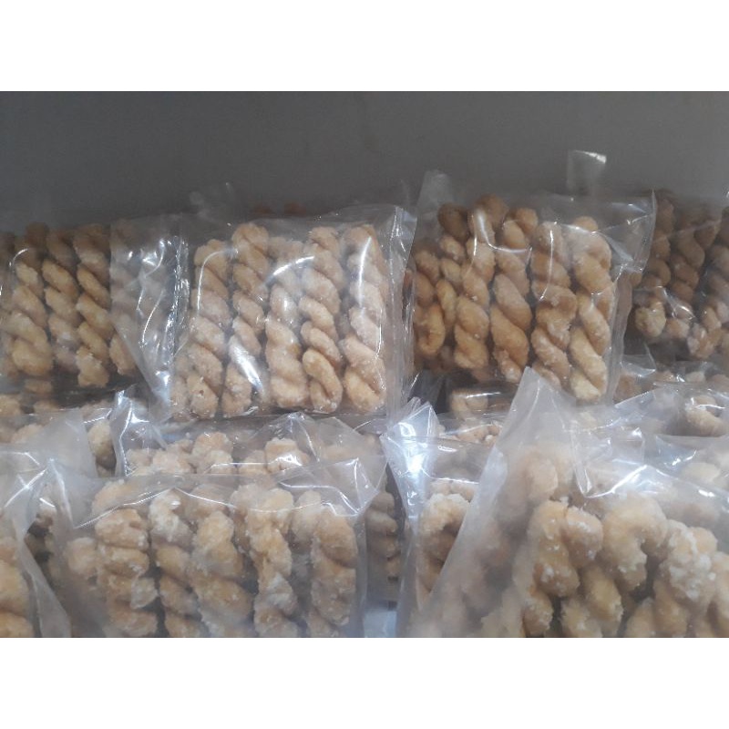 

Makanan Ringan "Putar-Putar