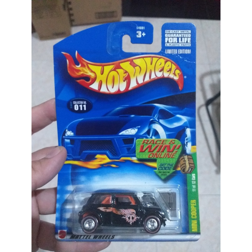 HOT WHEELS SUPER TREASURE HUNT TH$ MINI COOPER HITAM NOT MINT