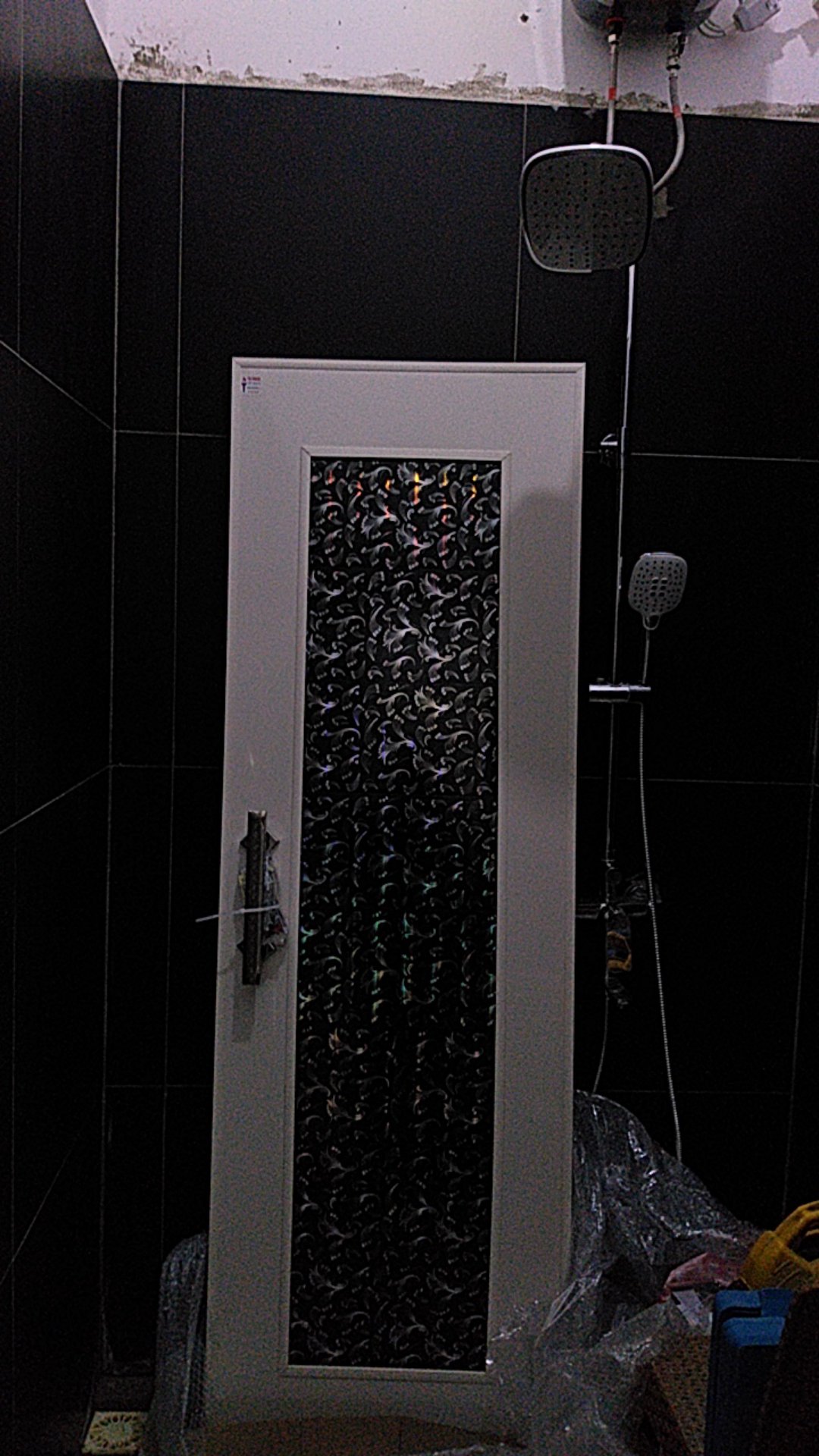 Pintu Kamar Mandi Pvc Motif Lukisan Batik Hitam Ukiran Hologram Minimalis