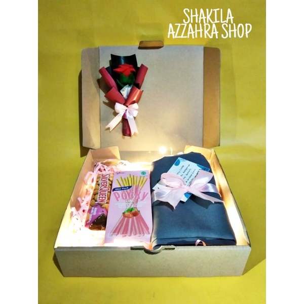 

hampers kado pacar anniversary cewek murah