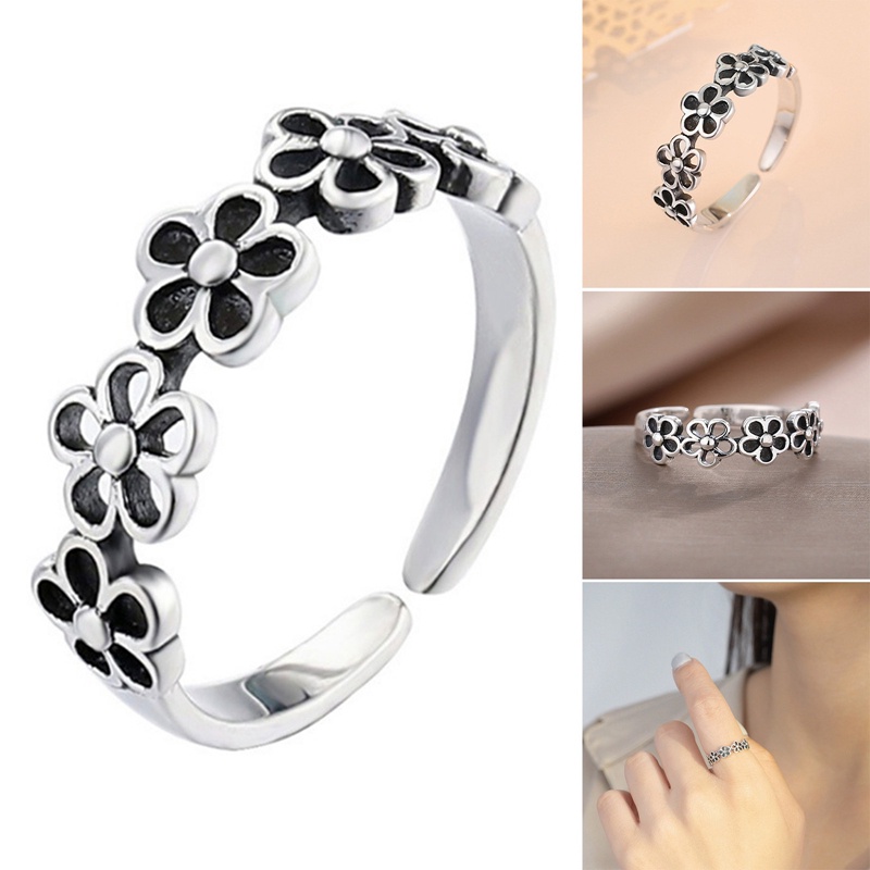 Cincin Model Terbuka Bahan Metal Warna Silver Desain Bunga Hitam Gaya Antik Adjustable Untuk Wanita