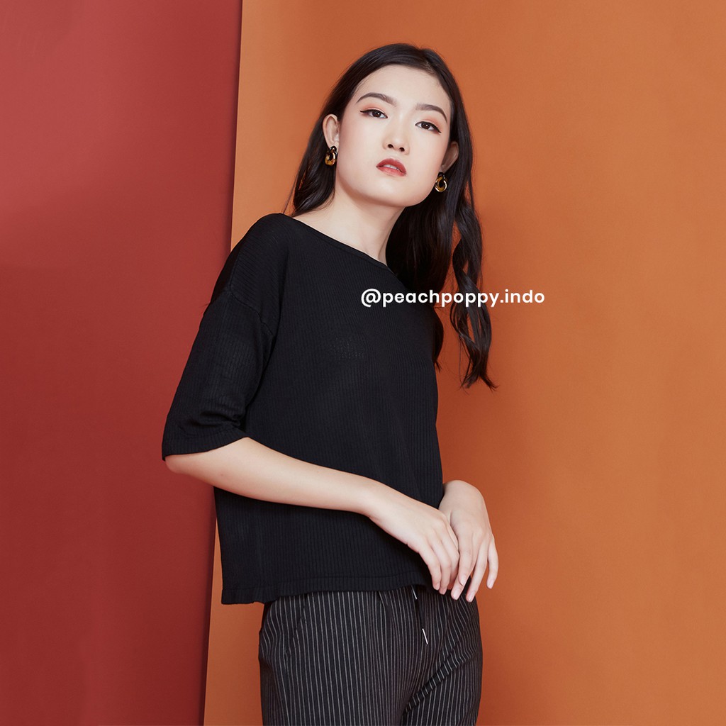 Peach Poppy Brie Top - Atasan Kaos Wanita Polos Lengan Pendek