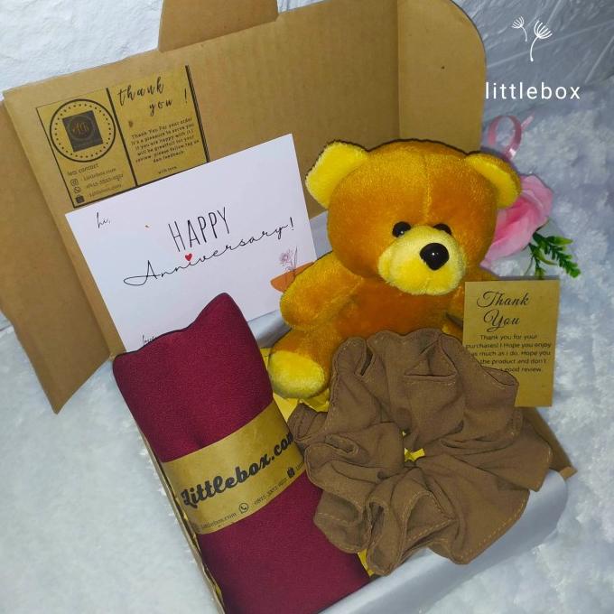 

Best Product!!! Gift Box Hijab/Hampers Kado/Hampers Wisuda/Hampers Ultah Cewek - Paling Diminati