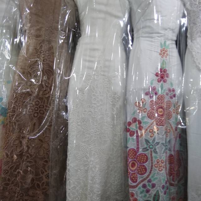 Mukena kerancang kain sutra