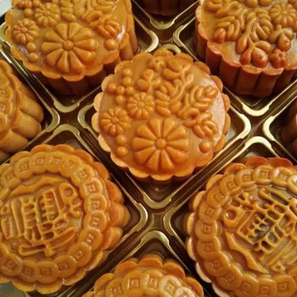 

MOONCAKE / KUE BULAN HALAL