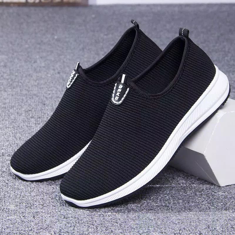 Onke Slip On Sneakers