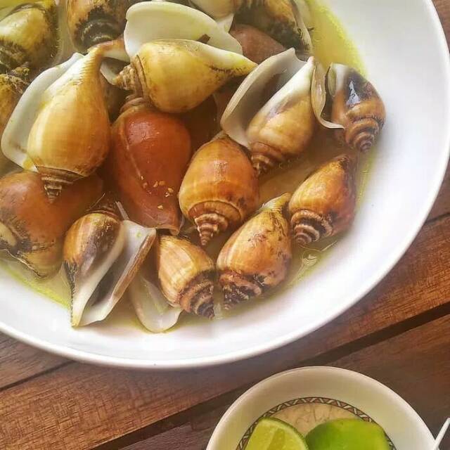 Kerang Gonggong Saus Padang Tiram Lada Hitam Nanas Barbeque Seafood