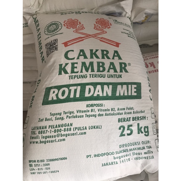 

PROMO [COD] Tepung Terigu Cakra Kembar 25 KG