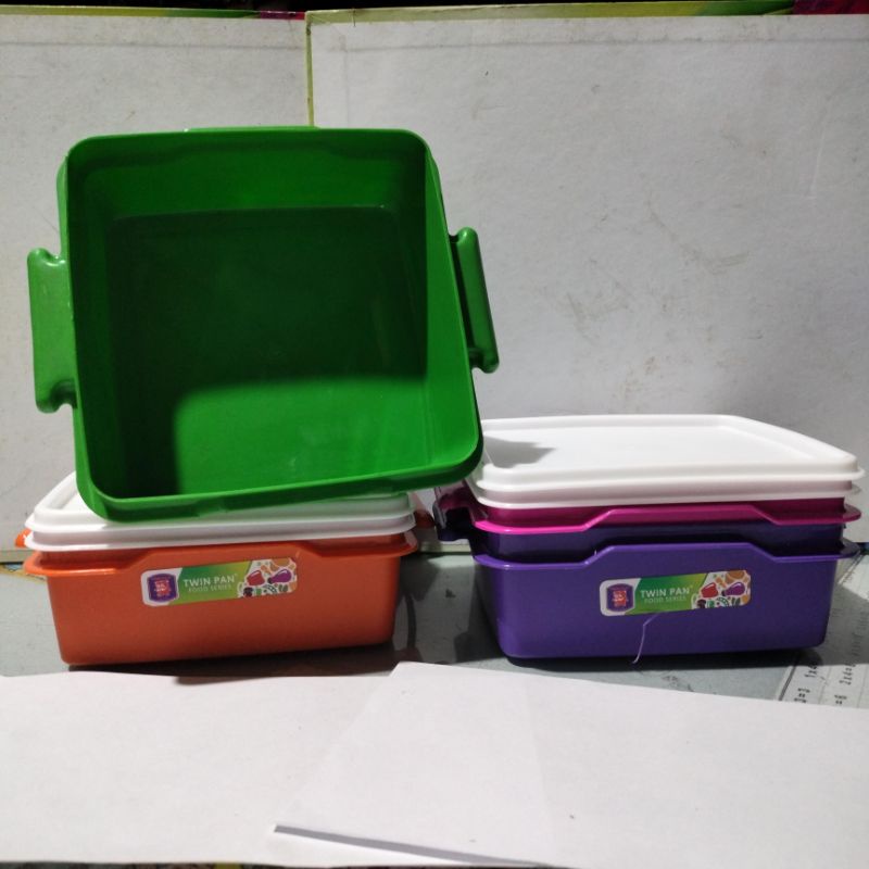 Wadah / kotak / bekal makanan persegi warna warni TWIN PAN