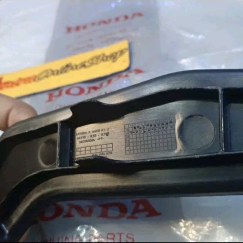 Garnish R granis depan samping kanan vario 125 150 led new terbaru 2018 original LP