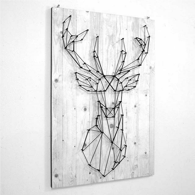 Hiasan dinding string art rusa