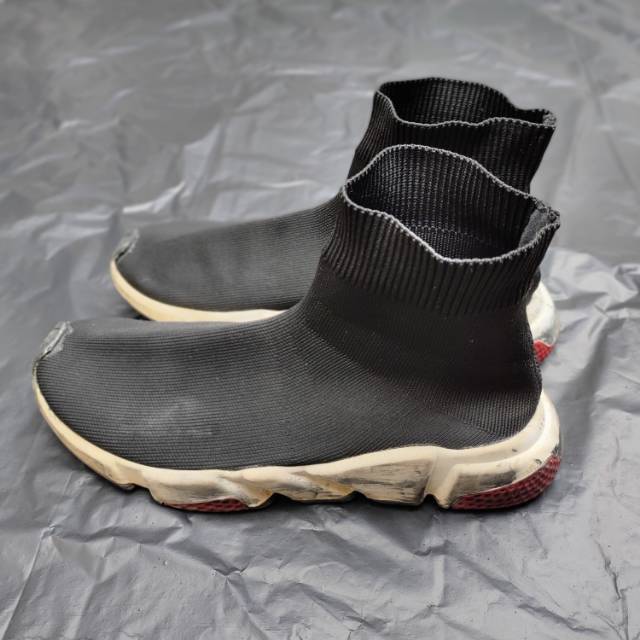 SEPATU Balenciaga SNEAKERS Speed Trainer v2 original bekas second preloved size 44