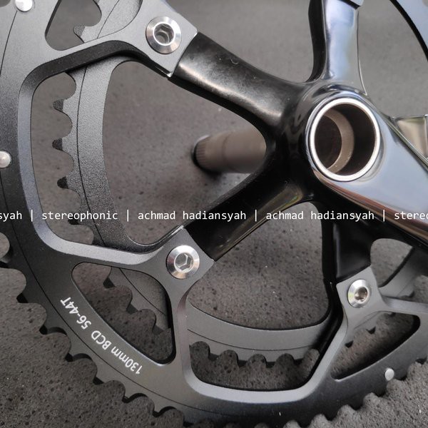 ORIGINAL Crank LITEPRO Plus Hollowtech 2.. Crankset LITEPRO Hollowtech dual chainring 56-44T include
