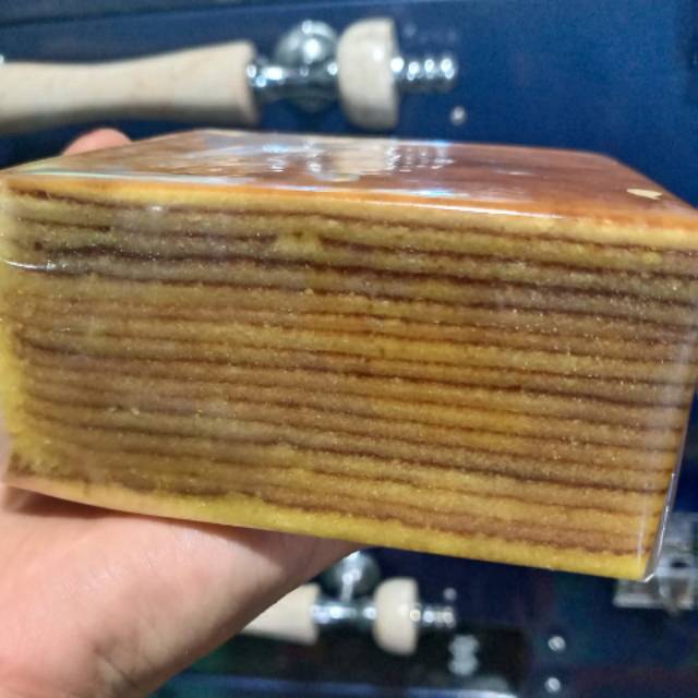 

Bolu lapis legit khas bangka
