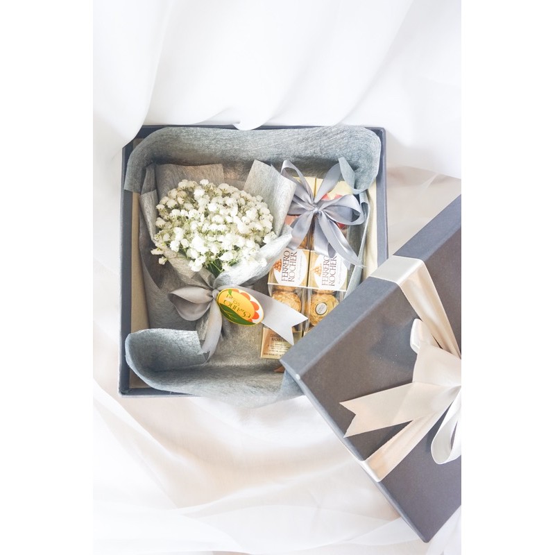 

Gift Box / kado ulang tahun isi coklat dan bunga