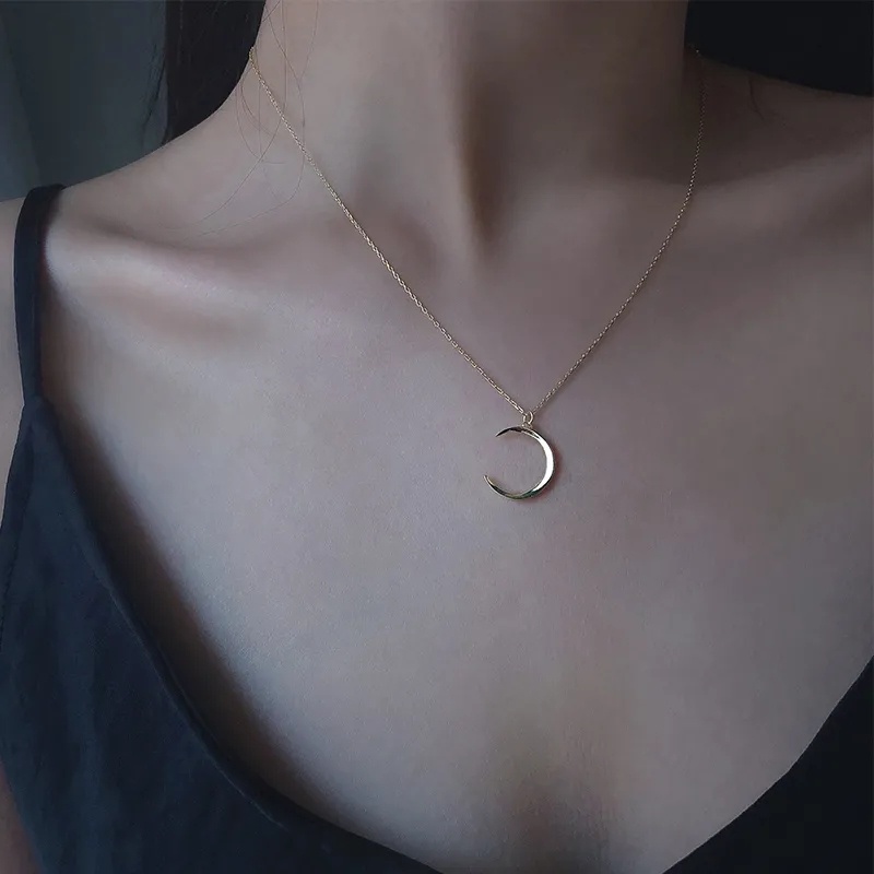 Kalung Emas 18k Bentuk Bulan Untuk Wanita