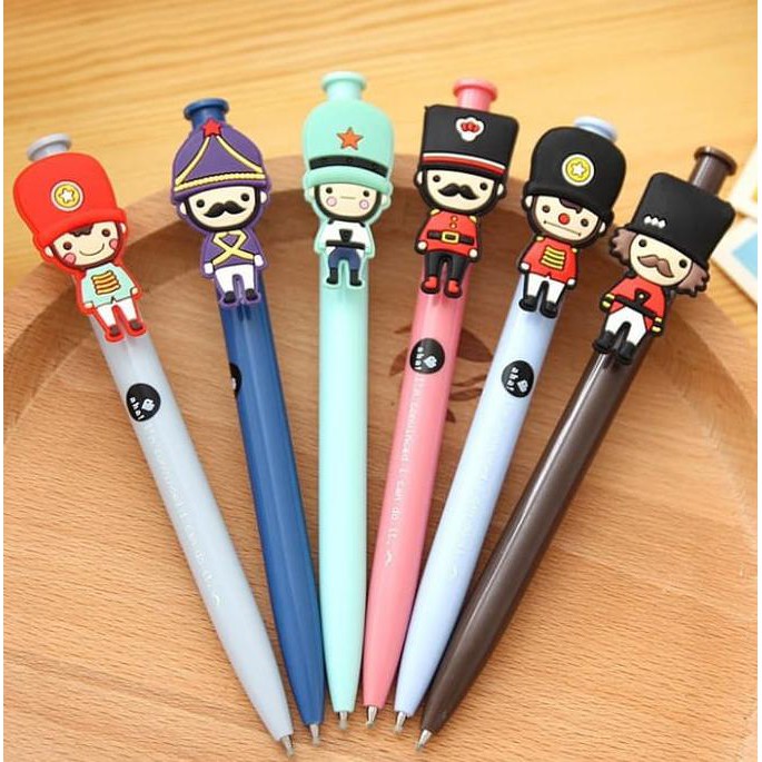 

PULPEN MOTIF PENGAWAL KERAJAAN INGGRIS