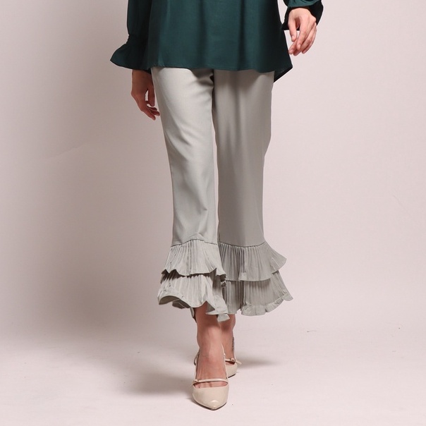 Ruffle Pants