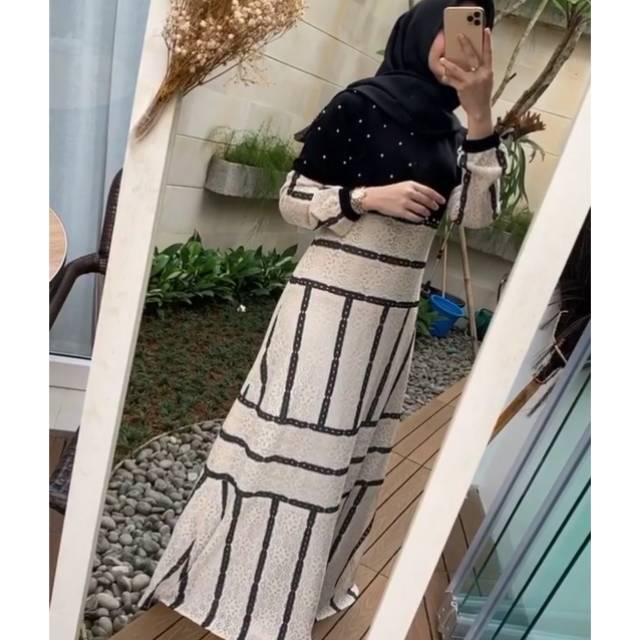 SANIA DRESS BY JAVINA