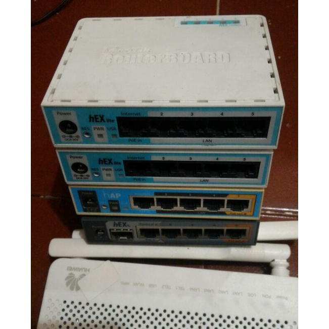 Router Mikrotik RB750r2 RB 750 r2 Normal bekas