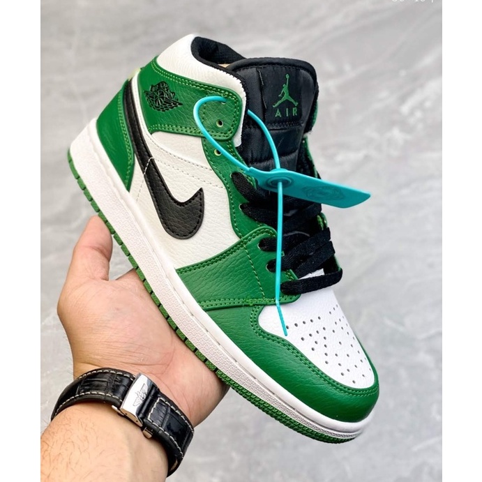 Nike Air Jordan 1 Mid "pine green"
