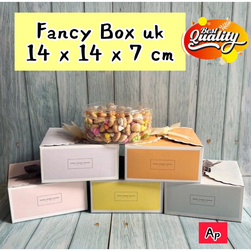 

12 PCS ~ BOX KUE ,HAMPERS ,GIFT BOX / PASTEL SERBA GUNA uk 14 x 14 x 7 cm.