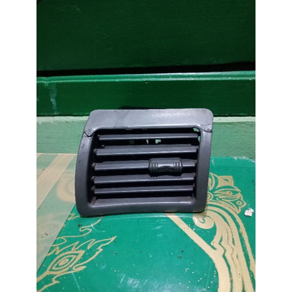 Kisi AC Sebelah Kiri Mobil Timor