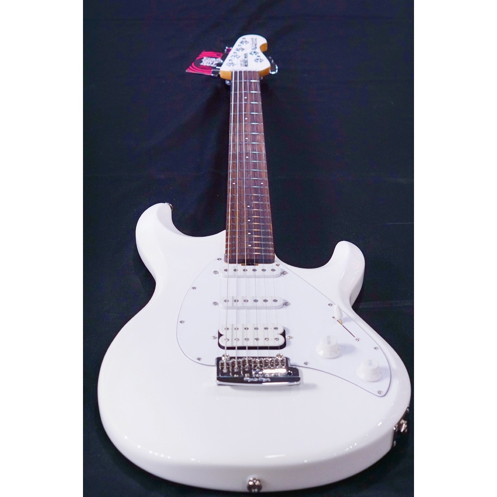 Ernie Ball Music man Silhouette Special HSS Trem - White - Rosewood Matching Headstock - White G99121