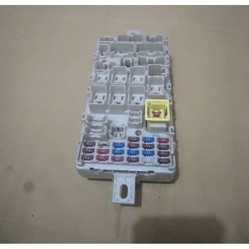 box sekring fuse box cabin Mitsubishi xpander all new pajero original