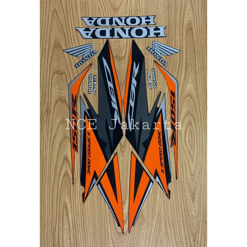 STIKER STRIPING CBR150R CBR 150 R TAHUN 2019 BLACK MATTE HITAM DOFF ORANGE