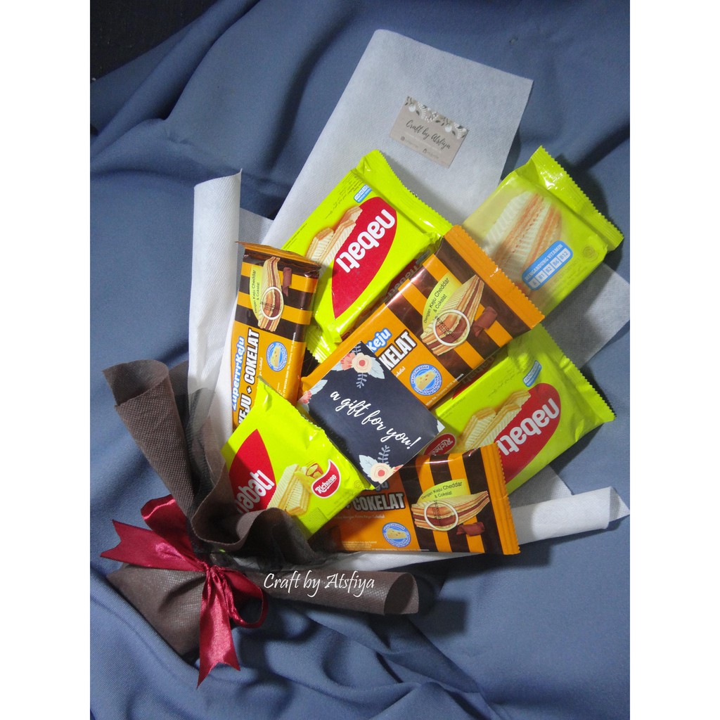 

B16 BUKET BOQUETE SNACK KADO HADIAH GIFT WISUDA ULANG THUN BIRTHDAY