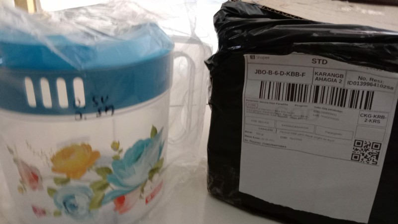 Teko Pelastik Lion Star