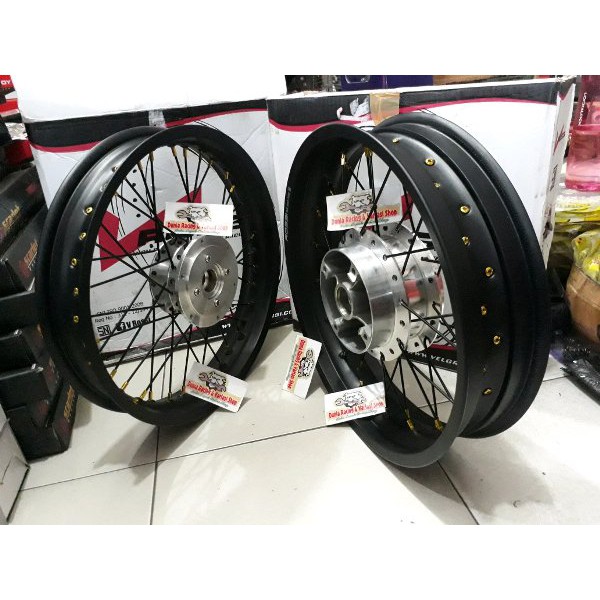 BRILIANT Sepaket Velg tapak lebar Vixion new-Vixion old-Mx king Tromol jari jari plus rakit Rossi