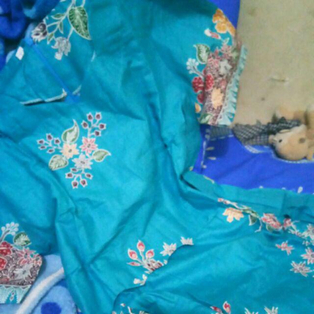 Dress Batik Couple Plus Anak Bunga Biru