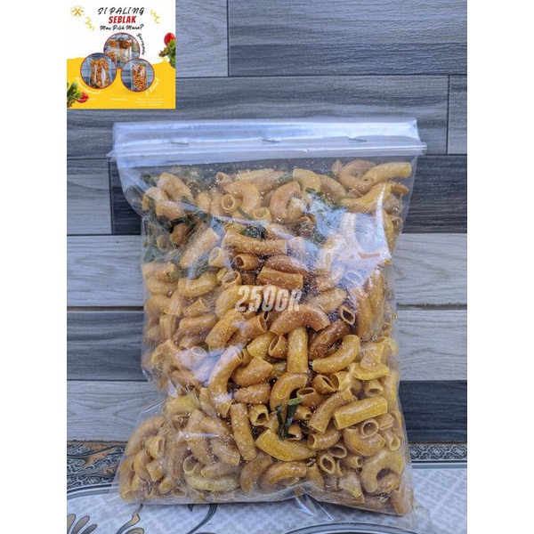 

Makaroni hitam Original & asam manis pedas 250gr cemilan khas Sunda cemilan murah