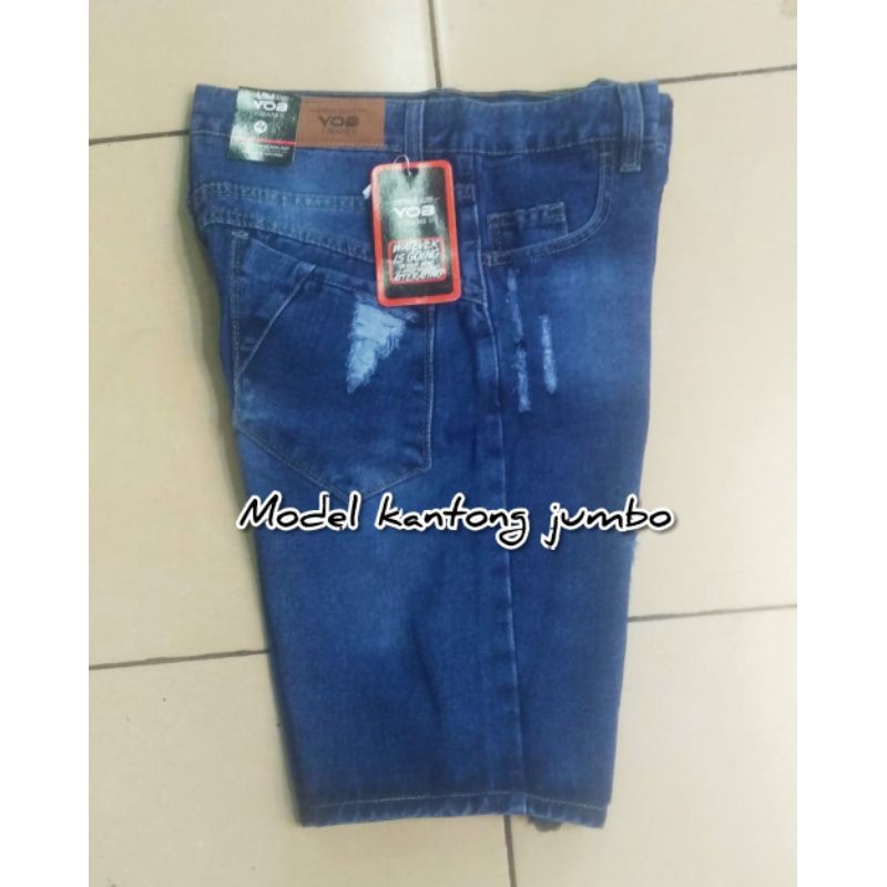 CELANA PENDEK JEANS PRIA MODEL SOBEK