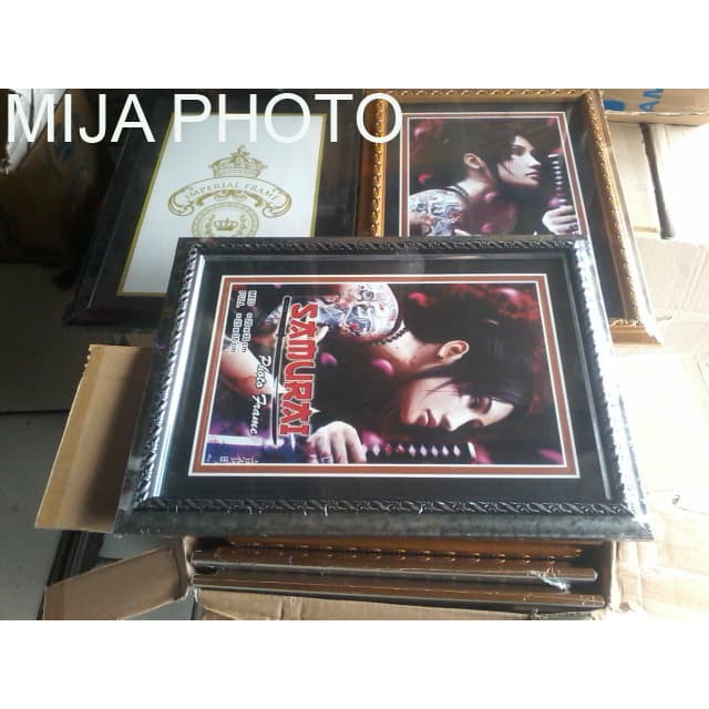 Frame Foto ukuran 25x35