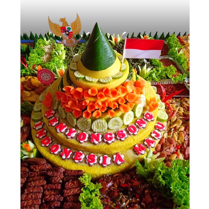 

Tumpeng / Nasi Tumpeng / Tumpeng Kemerdekaan dalam rangka HUT RI