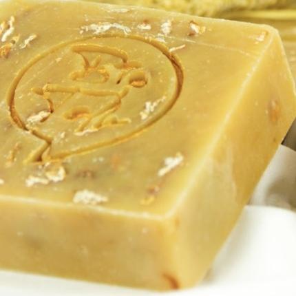 ✳ Bio Talk l Handmade Soap - Honey Goats Milk Oatmeal - Kulit Kering/Sensitive/Eczema/Psoriasis ֍