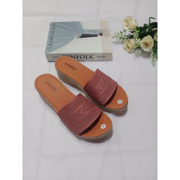 Sandal Slop Rajut / Sandal Wedjes Rajut