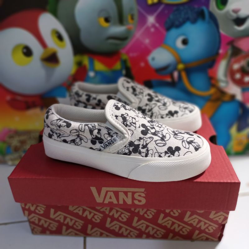 sepatu vans slip on anak cream motif karakter size 25-35