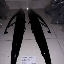 cover body samping vario 110 karbu hitam